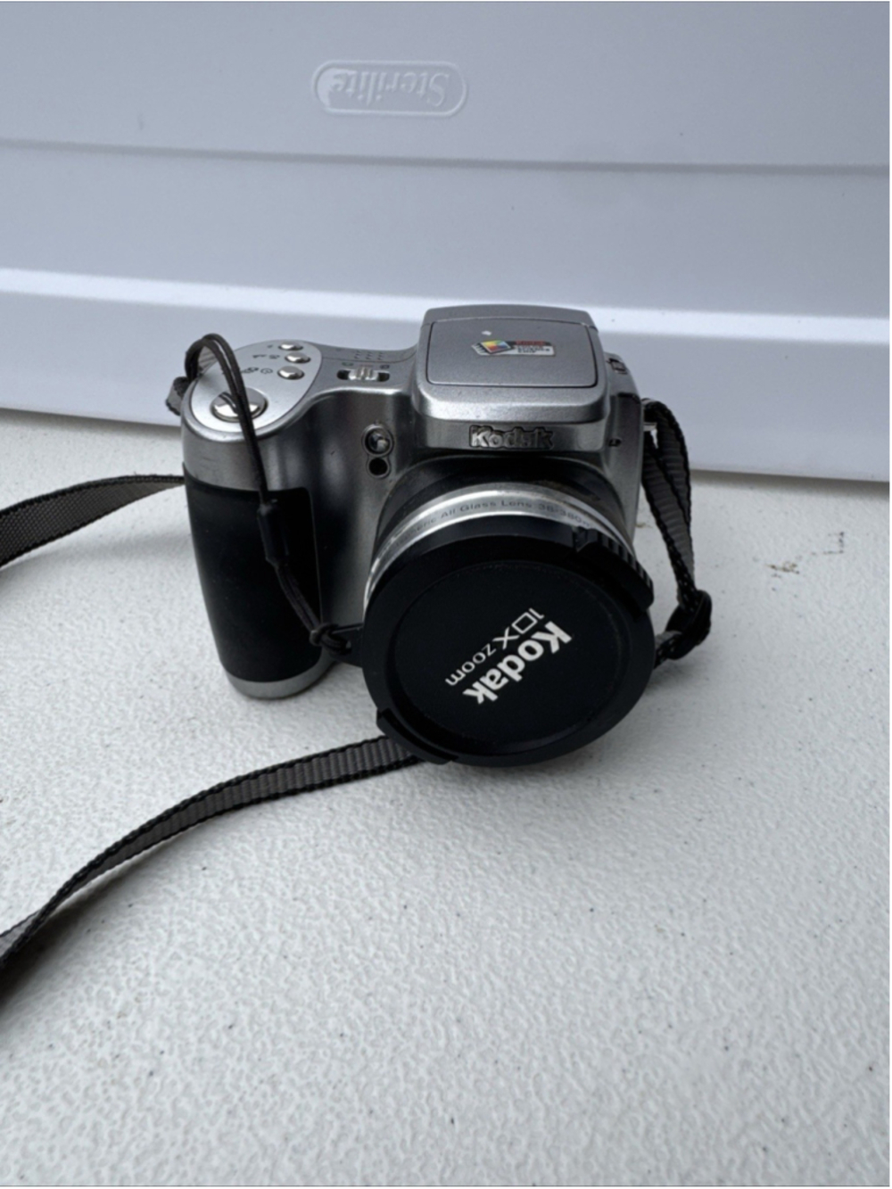 Kodak EasyShare Z740 Digital Camera 5.0MP 10x Optical Zoom Silver